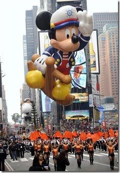 Macy’s Parade - MouseMingle.com